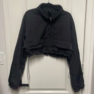 Alphalete Cropped Windbreaker